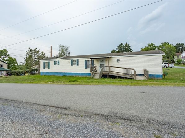 109 3rd St, Seminole, PA 16253