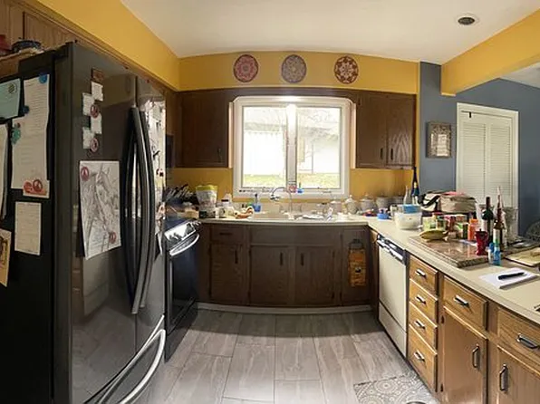 6931 Woodwalk Dr #41, Brecksville, OH 44141