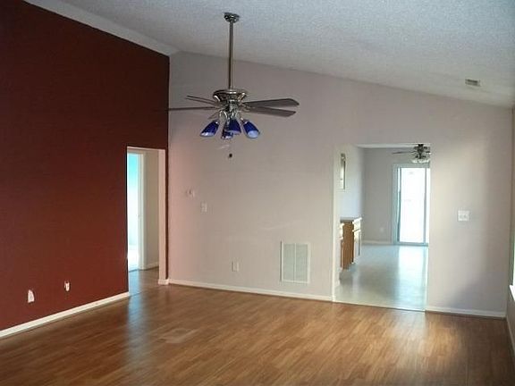 4th image of 4639 Whitham Ln