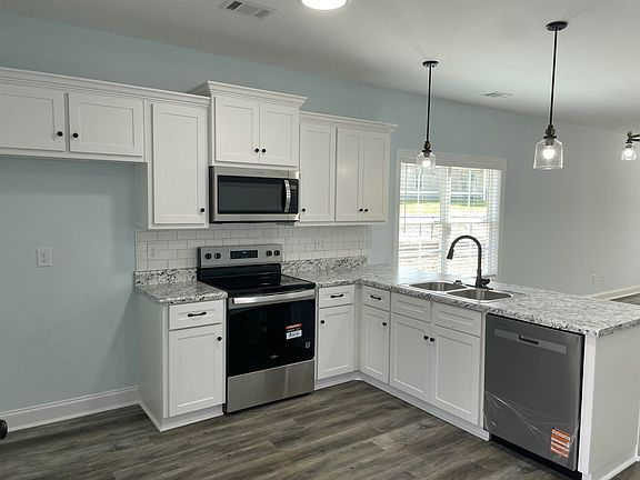 3rd image of 3796 Wire Road