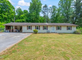 511 Old Valley Rd, Harriman, TN 37748