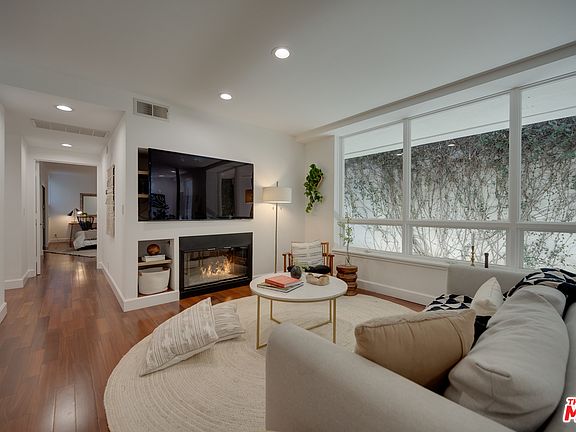 4th image of 1217 24th St Unit B