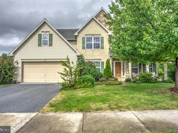 336 Hollow Vw, Manheim, PA 17545