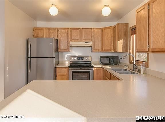 2nd image of 1218 Gilmore Trl
