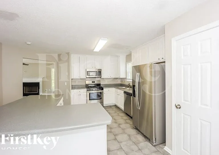 205 McIntosh Ct — Photo 6