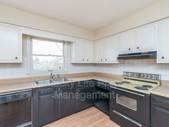 2nd image of 3609 Sulier Ct
