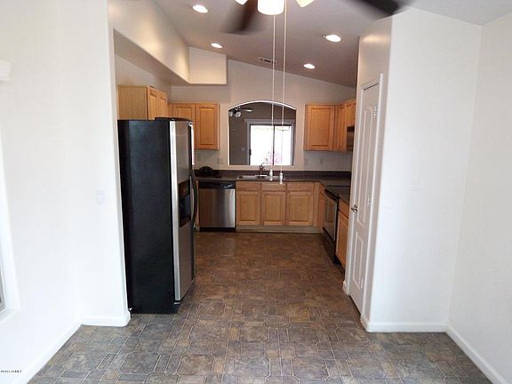3rd image of 3594 E Juanita Ave