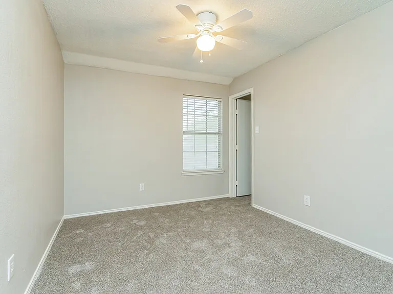 813 Edgehill Rd — Photo 13