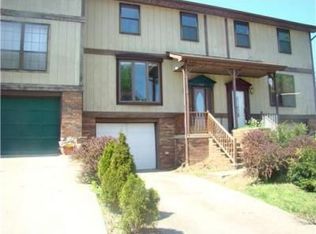 202 Jamestown Rd, Nitro, WV 25143