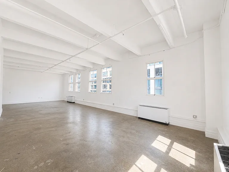 150 Bay Street — Photo 14
