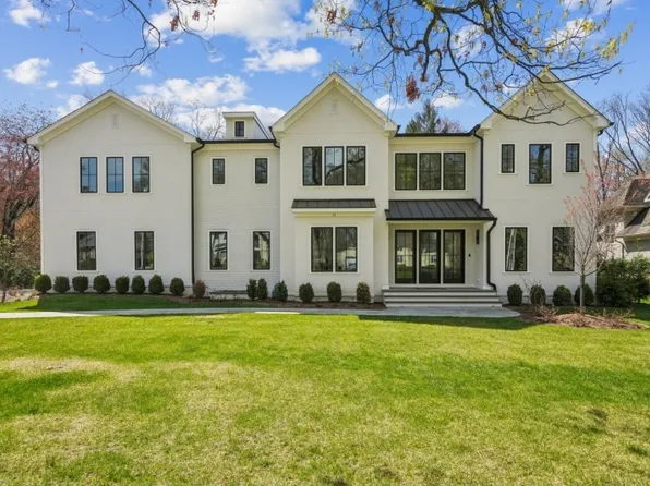 11 Addison Dr, Millburn Twp., NJ 07078