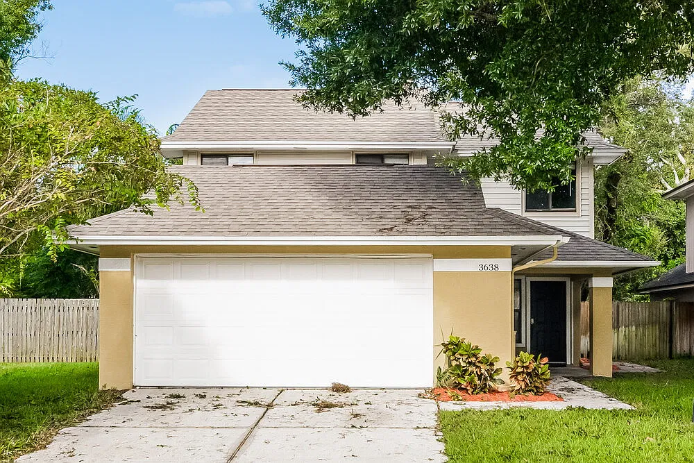 3 bed, 2.0 bath, 1650 sqft, $2,390 — Photo 1