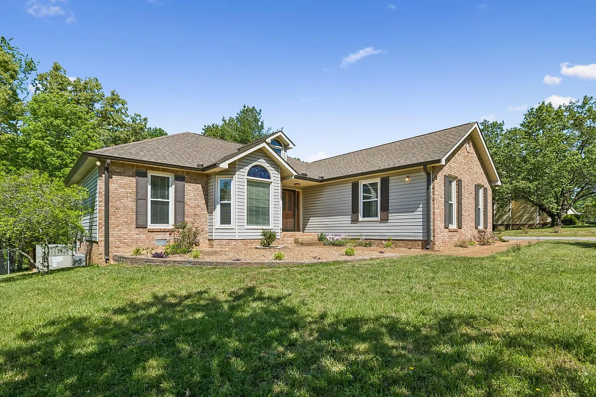 Property Photo - 107 Keri Dr