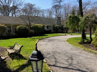 121 Newtown Rd, Hampton Bays, NY 11946