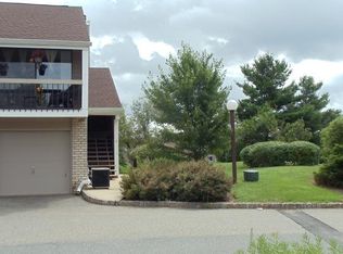 2 Cross Way #2216, Clinton, NJ 08809