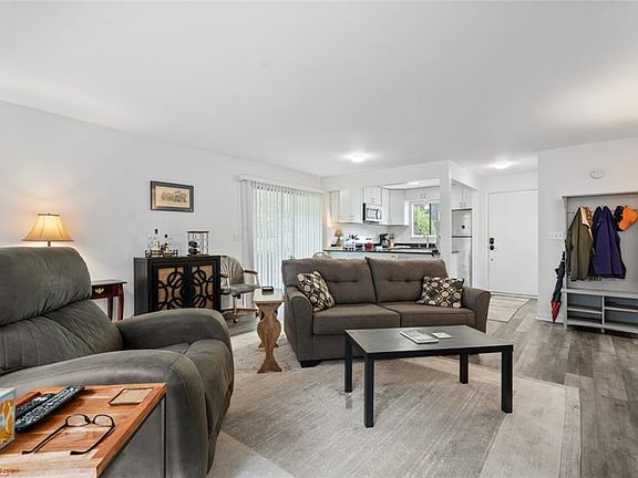 4th image of 123 Cedar Cove Ln