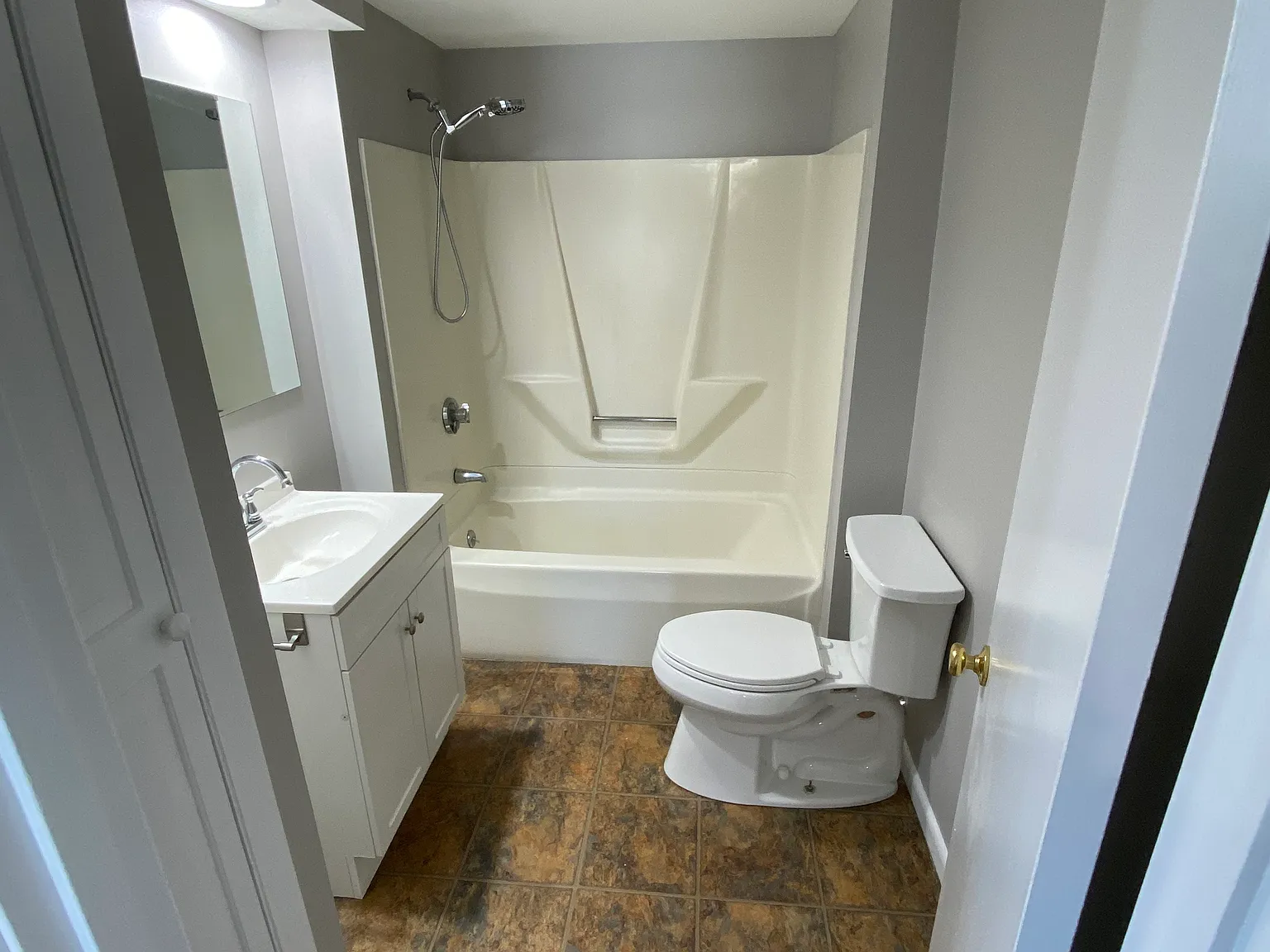 1 bed, 500 sqft, $1,350 — Photo 2