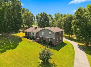 1214 Rainbow Cir, Westmoreland, TN 37186