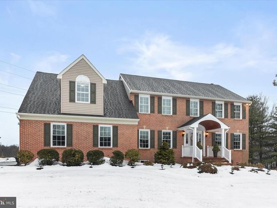 13 Farm Ridge Ct, Baldwin, MD 21013