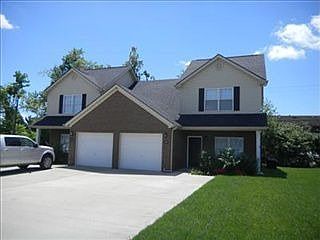1st image of 870 Melanie Ln