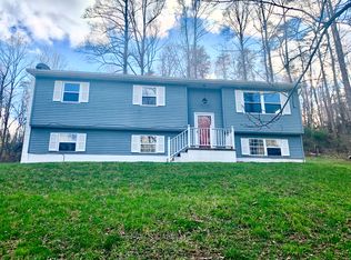 3935 Howells Mill Rd, Ona, WV 25545