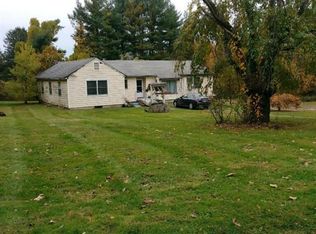 11&11A Cross Rd, Brookfield, CT 06804