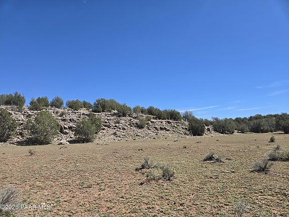 2nd image of 390 N Haywire Rd