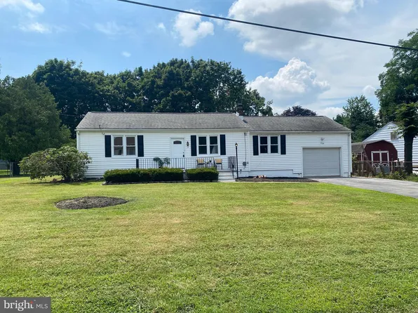 716 Cardinal Ave, Bear, DE 19701