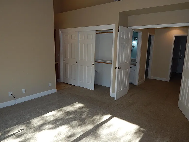 1209 Evans Ct — Photo 15