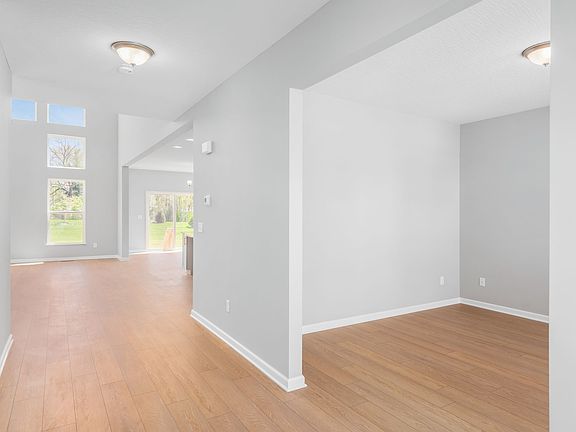 3rd image of 37 Littondale Dr