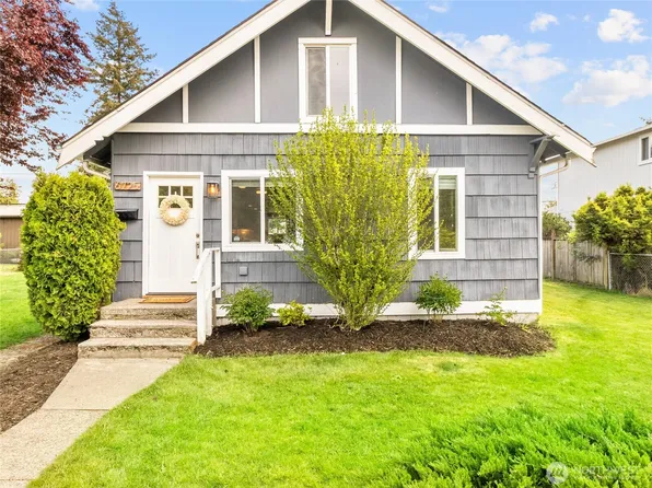 6725 S Mason Avenue, Tacoma, WA 98409