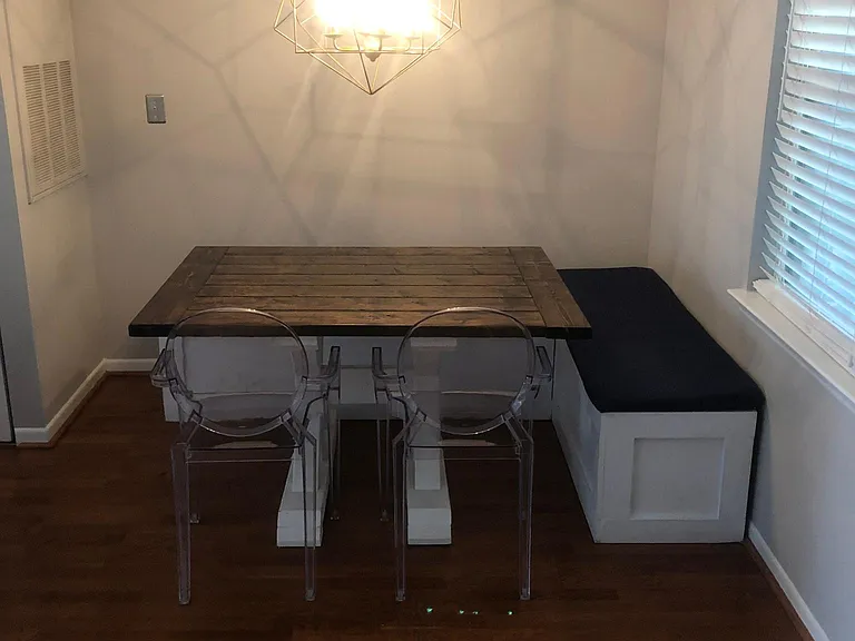 Dining Nook (Table & benches provided with rent)