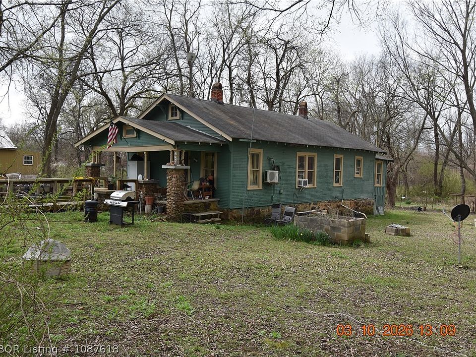 1st image of 103 N Main St