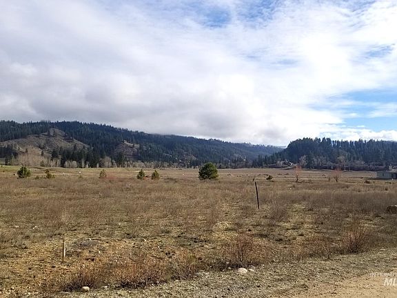 4th image of 38 Wapiti Ct