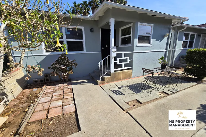 2 bed, 1.0 bath, 800 sqft, $2,850 — Photo 2