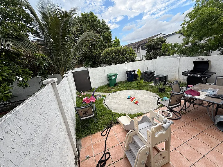 8745 SW 154th Circle Pl #6H — Photo 16