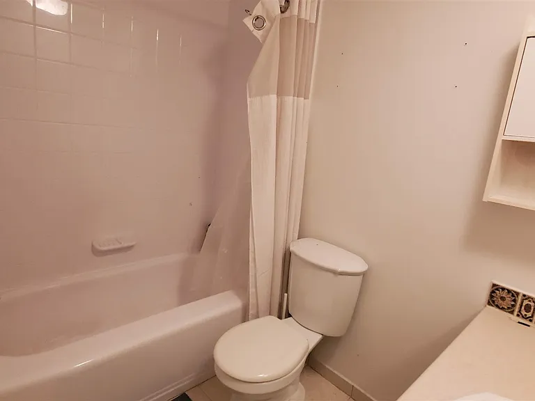 588 E 5th Ave #1 — Photo 10