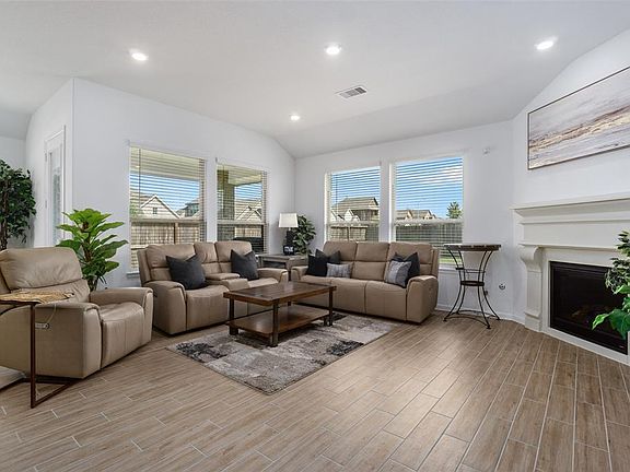 5th image of 26114 Pond Lily Circle