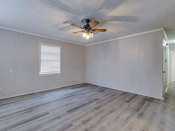 5th image of 602 S 7th St