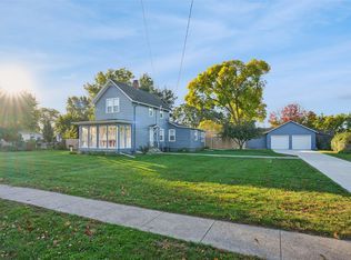 402 6th St SW, Altoona, IA 50009
