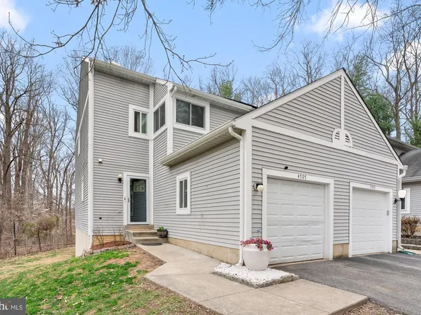 4707 Summertime Dr, Oxon Hill, MD 20745