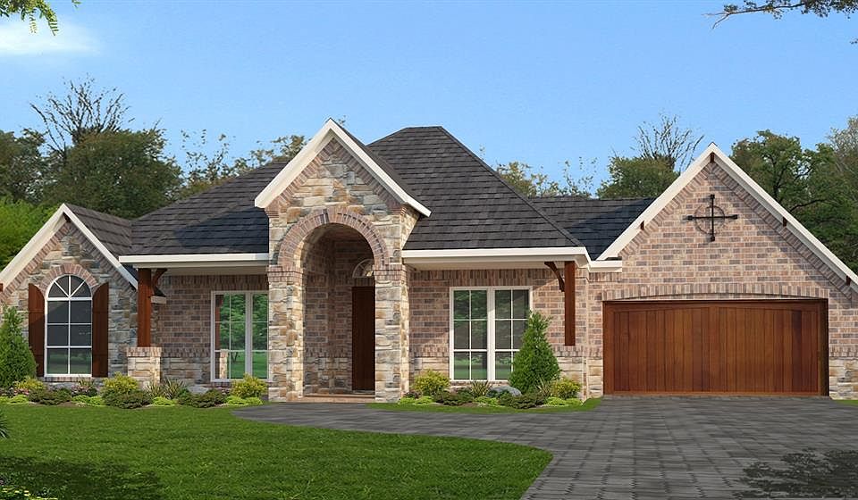 1st image of 2228 Riveroaks Dr