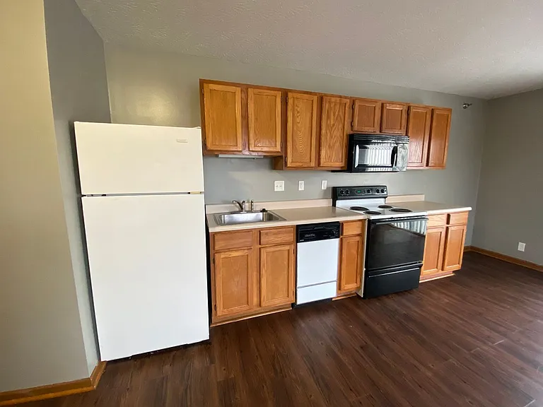 Greenbush Apartments — Photo 27