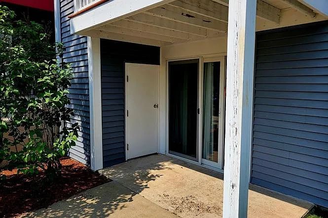 4 Post Oak Ln #15 — Photo 4