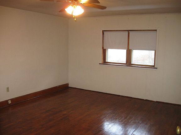3rd image of 1006-17 Golfview Ave