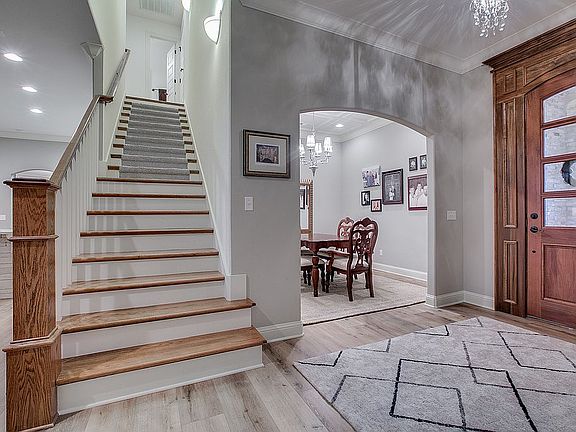 Gorgeous detail in entry way
