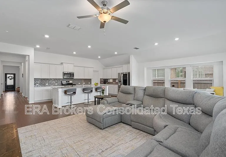 12215 Coronilla Bnd — Photo 15