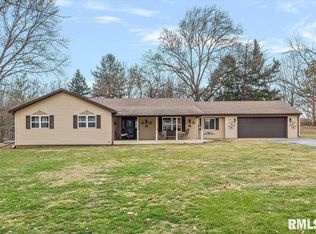 689 S Bradfordton Rd, Springfield, IL 62711