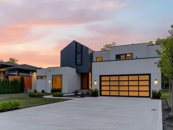 152 Grandview Ave, Kingsville, ON N9Y 0C7