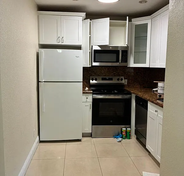 1300 Moffett St #209 — Photo 4